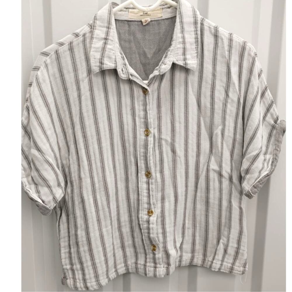 Anthropologie Thread + Supply Crop Top Striped Button Front Large Gray